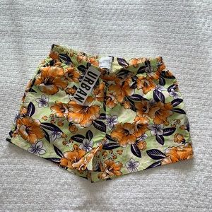 Urban Outfitters Floral Hawaiian Shorts Size Small NWT